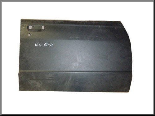 Front doorpanel on the right Nissan Violet 510 1977-1981.